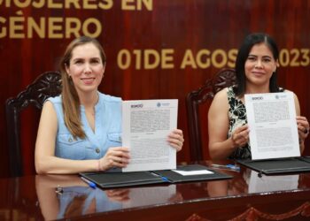 Firma Ayuntamiento de Isla Mujeres convenio de colaboración con el IEQROO