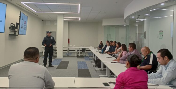 Seguridad Pública de Puerto Morelos y C5 coordinan estrategias en prevención del delito