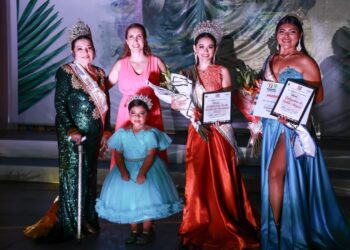 Encabeza Atenea Gómez Imposición de Banda a Embajadoras de Fiestas Fundación 2023