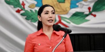 Llama Candy Ayuso a no usar los nuevos libros gratuitos de texto en Quintana Roo