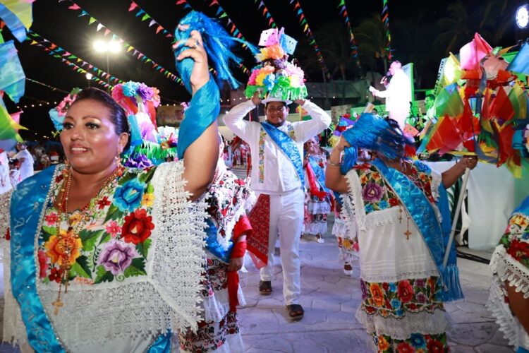 Celebran noche de Vaquería para conmemorar aniversario de fundación de Isla Mujeres