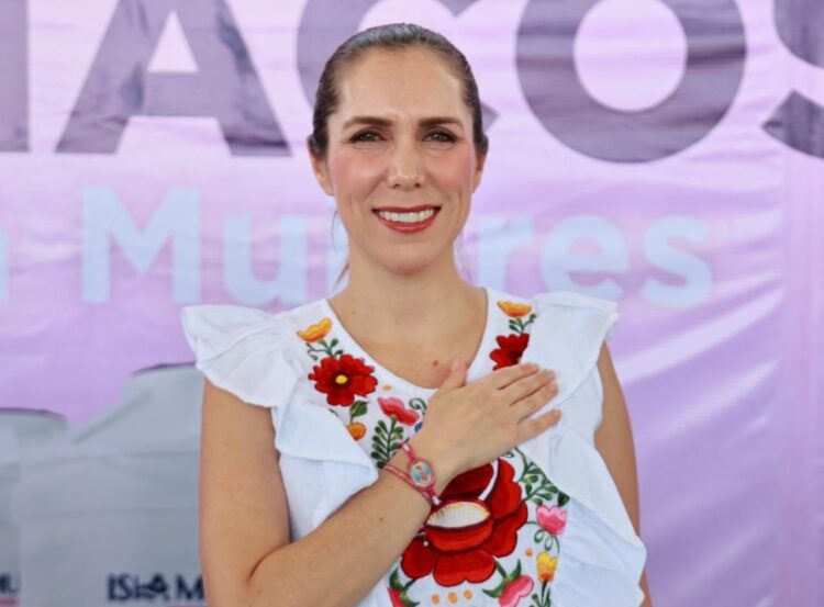 Fomenta Atenea Gómez Ricalde empoderamiento de las mujeres isleñas