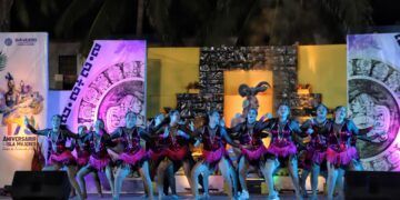 Llega algarabía con la gran Noche de Carnavales en Isla Mujeres