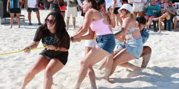 Concluyen Fiestas de Fundación 2023 en Isla Mujeres con el Playa Fest