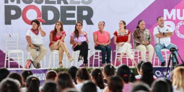 Encabezan Mara Lezama y Atenea Gómez entrega de tarjetas ‘Mujer es Poder’