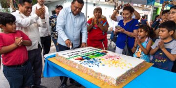 Celebran en Playa del Carmen 15 años del mercado de la Colosio