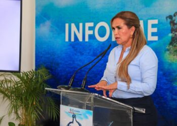 Solicita Lili Campos a CFE y Aguakan servicios de calidad