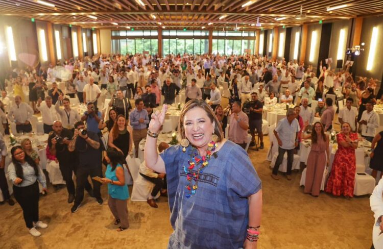 Xóchitl Gálvez presenta propuesta de nación a líderes empresariales de Quintana Roo