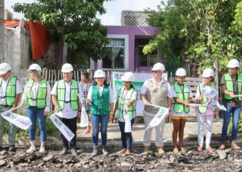 Blanca Merari continúa transformación de vialidades de Puerto Morelos