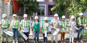 Blanca Merari continúa transformación de vialidades de Puerto Morelos