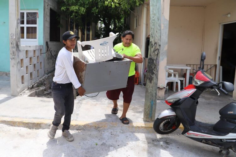 Fortalece gobierno de Atenea Gómez Programa Permanente de Descacharrización