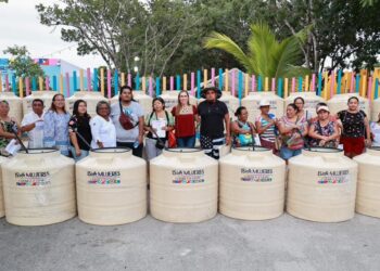 Fortalece Atenea Gómez Ricalde el Programa ‘Agua para ti’ en Isla Mujeres