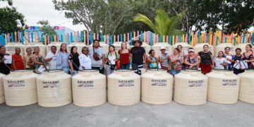 Fortalece Atenea Gómez Ricalde el Programa ‘Agua para ti’ en Isla Mujeres