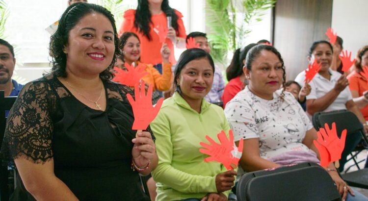 IMM refuerza de Puerto Morelos valores para empoderamiento de mujeres