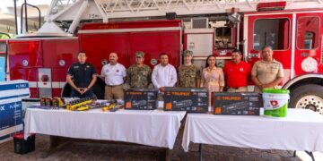 Solidaridad recibe equipo de donación de la Marina de los EE.UU.
