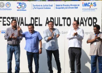 Adultos mayores fueron festejados por su día en Playa del Carmen