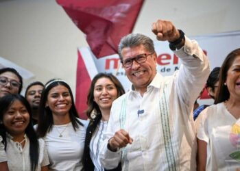 Sin importar resultado de la encuesta, seguiré en Morena: Ricardo Monreal