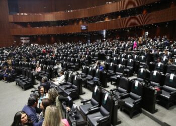 Anuncia oposición acciones contra distribución de libros de texto
