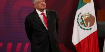 Cierran gobernadores morenistas filas con AMLO luego de fallo de la TEPJF