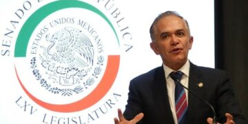 Miguel Angel Mancera impugna selección de candidatos por el Frente Amplio