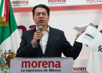 Morena aprueba 4 encuestadoras para proceso de "corcholatas"