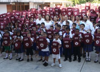 Total compromiso con la educación y bienestar de los jóvenes: Ana Paty Peralta