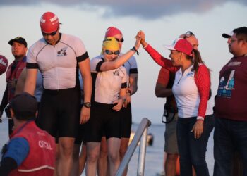 Marca Mara Lezama arranque de Ironman 70.3 Cozumel