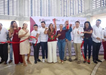 Ana Paty Peralta y Mara Lezama dan certeza jurídica a patrimonio de cancunenses