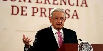 Es falso que el Ejército no entregó toda la información de Ayotzinapa: AMLO