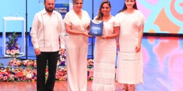 Renovamos en Playa del Carmen con trabajo y de la mano de los ciudadanos: Lili Campos