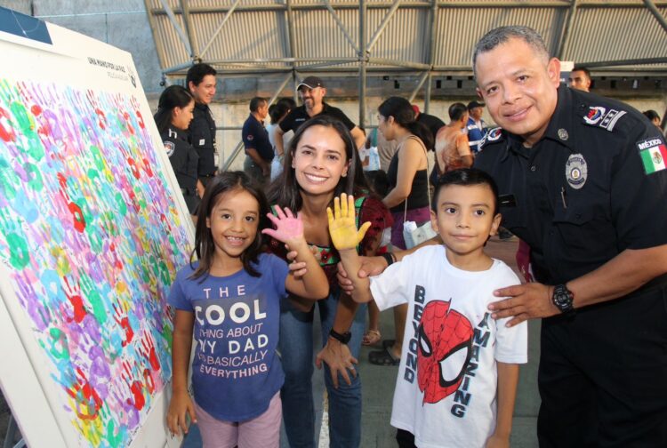 Ana Paty Peralta reconstruye tejido social junto a los cancunenses