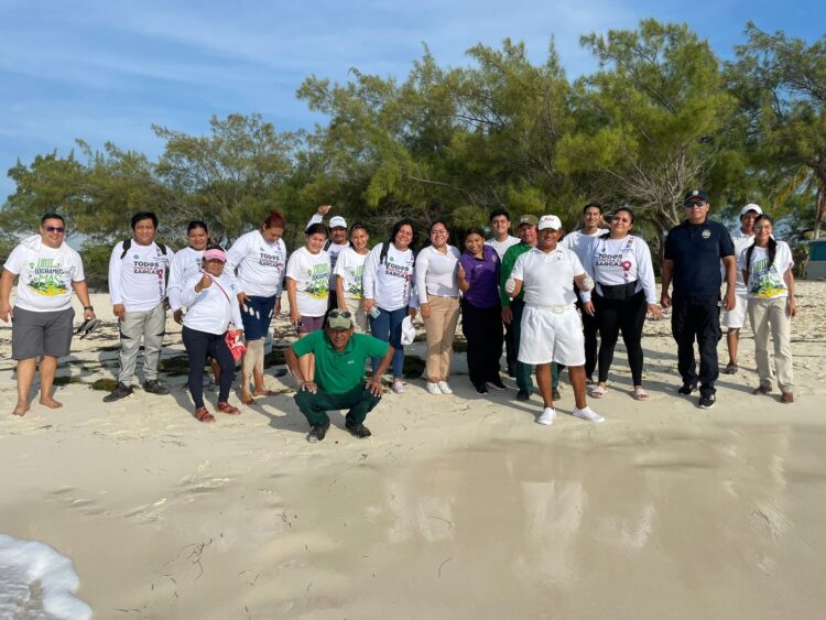 Gobierno de Isla Mujeres suma esfuerzos para sanear Isla Blanca y Laguna Chacmuchuc