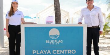Reciben Playa Norte y Playa Centro en Isla Mujeres certificación Blue Flag