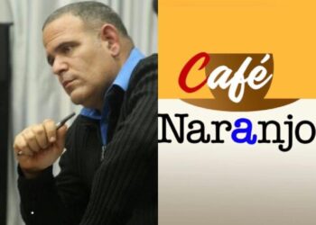 Alberto Guerra Naranjo en lo alto del andamio