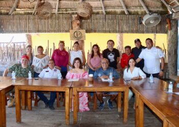 Restaurantes de Puerto Morelos anuncian campaña gastronómica en el mes patrio