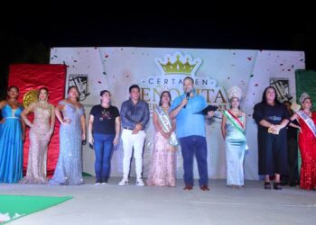 Coronan a la Señorita Independencia Puerto Morelos 2023