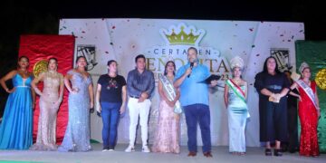 Coronan a la Señorita Independencia Puerto Morelos 2023