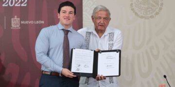 Defiende AMLO defiende a Samuel García en medio de enfrentamientos