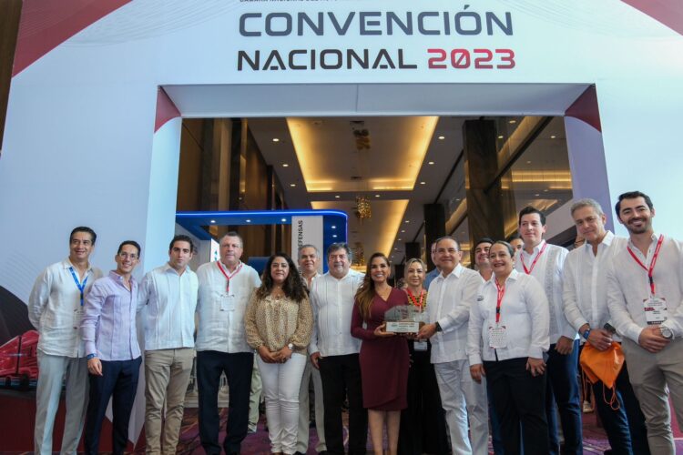 Inaugura Mara Lezama Convención Nacional de CANACAR