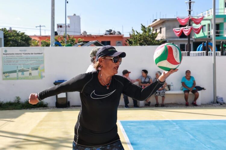 Impulsa gobierno de Isla Mujeres bienestar de los adultos mayores