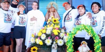 Participa Atenea Gómez en procesión a Isla Contoy en honor a la Virgen Caridad del Cobre