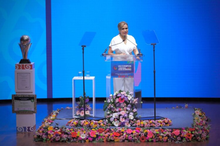 Con trabajo y orden, responde Lili Campos a ataques y guerra sucia