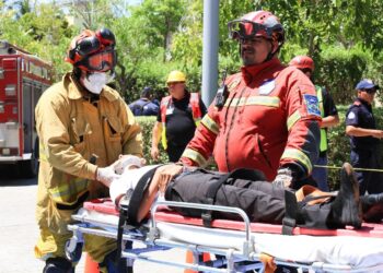Fortalecen con importante capacitación a bomberos de Solidaridad