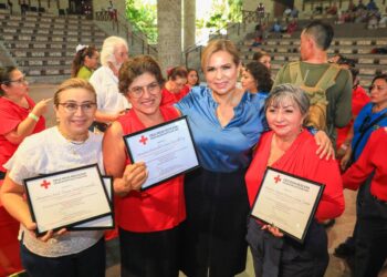 Capacitan a infantes en primeros auxilios en Playa del Carmen