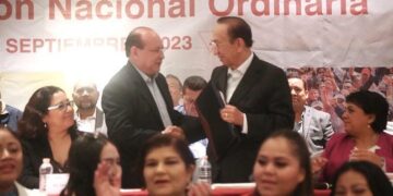 Impulsa Isaías González al sindicalismo en México