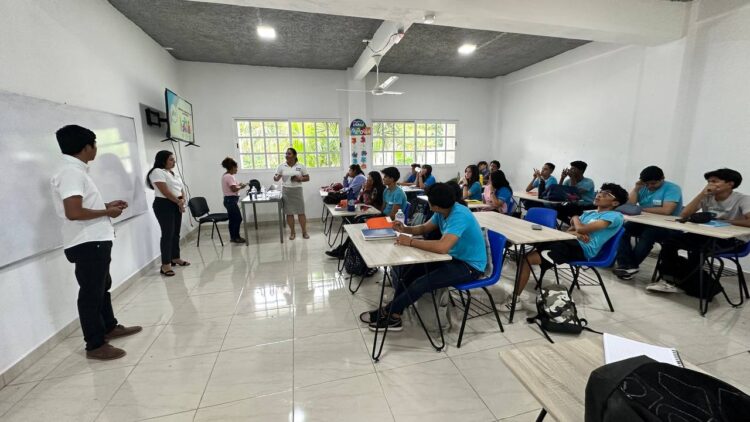 Gobierno Municipal de Puerto Morelos empodera a la juventud