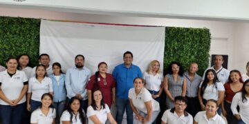Capacitan a psicólogas y psicólogos en prevención del suicidio en Playa del Carmen