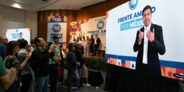 Tribunal revoca amparo a García Cabeza de Vaca contra su aprehensión