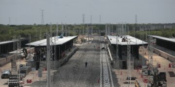 Ninguna falla en el Tren Maya, sólo fue una revisión técnica: AMLO