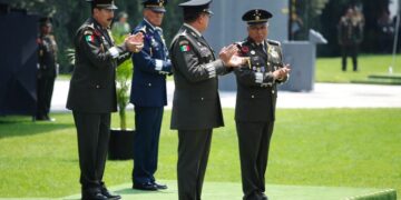 Realizan toma de protesta cuatro nuevos mandos de la Sedena